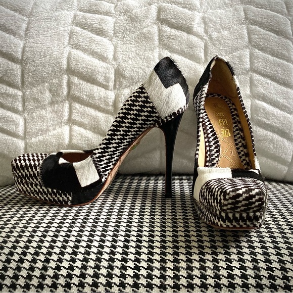 L.A.M.B - NWT Houndstooth Juva Calf Hair Heels/pumps. Beverly Hills Macys. - Picture 4 of 16